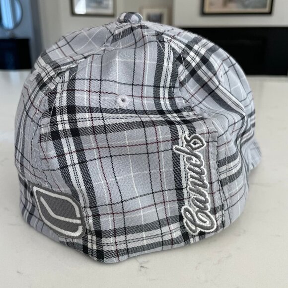 NHL Old Time Hockey Flex Fit Cotton Plaid Ball Cap w Canucks Logo Grey Blk Sz OS - Picture 3 of 10